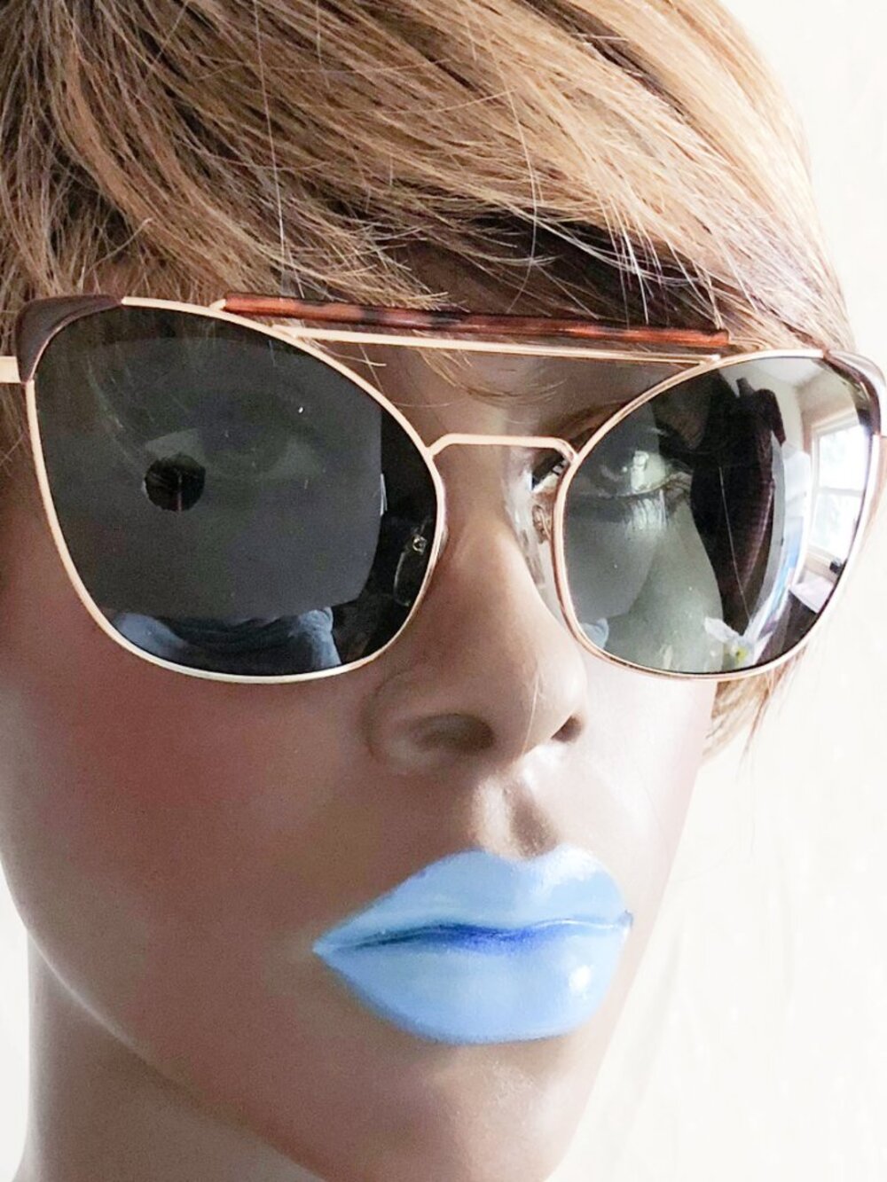 Gold Frame Brow Bridge Modern Cat Eye Fashion Sunglasses